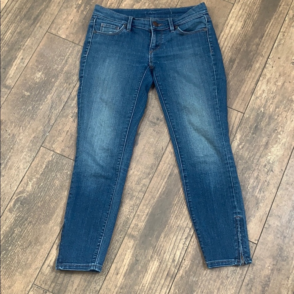 LOFT Ankle denim jeans!